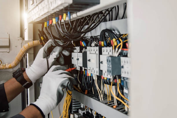 Best Local Electrician Companies  in Matthews, NC